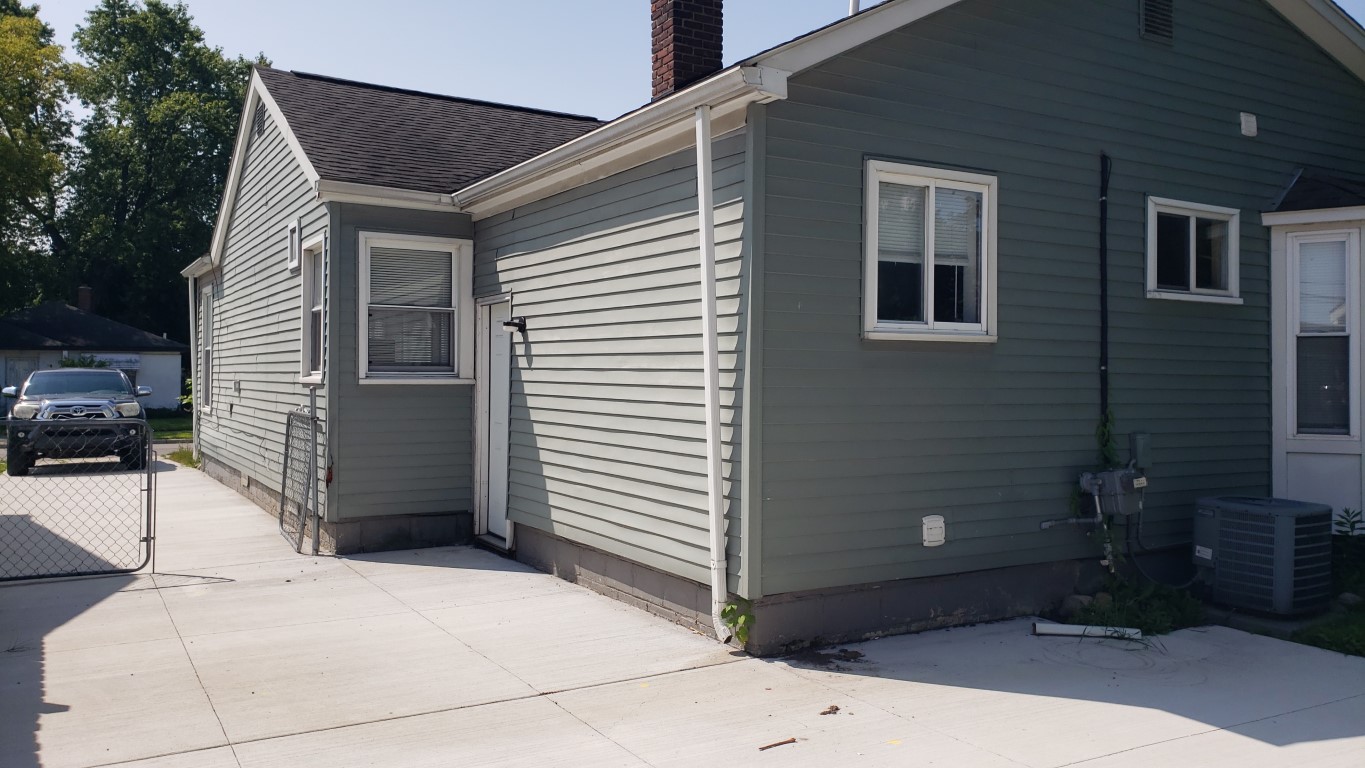 Property thumbnail image