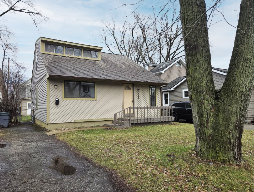 Property main image